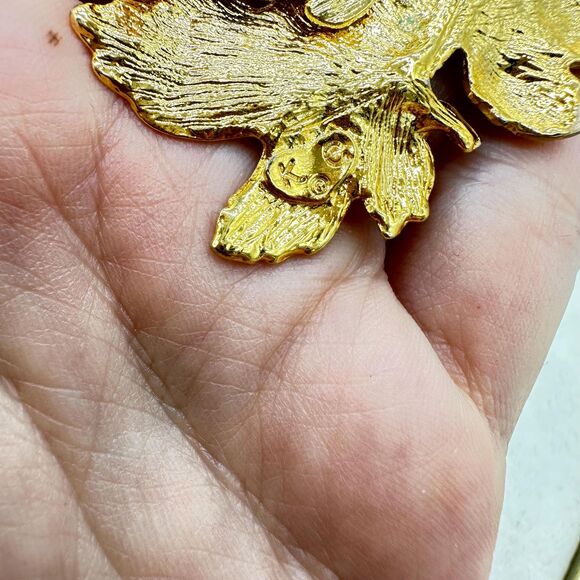 Vintage KC Fall Leaves Leaf Brooch Enamel Leaf Kenneth Cole Pin - Picture 4 of 4